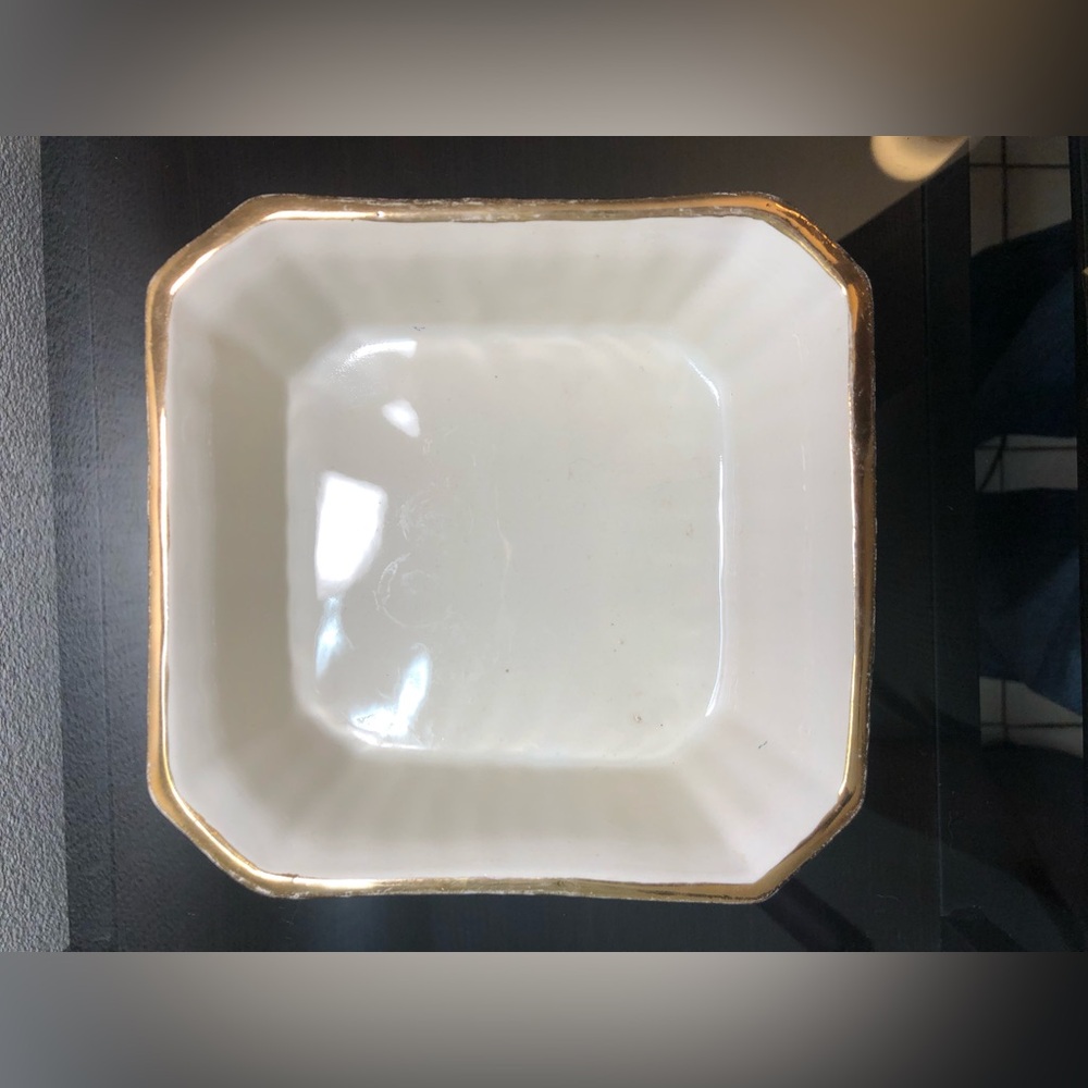Shafer 23 K. Gold Guaranteed Vase